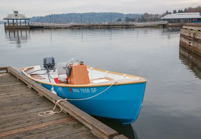 Skiff boat