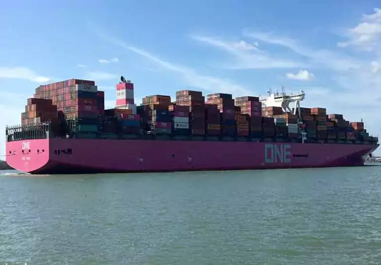 World's Top 15 Container Shipping Companies in 2024