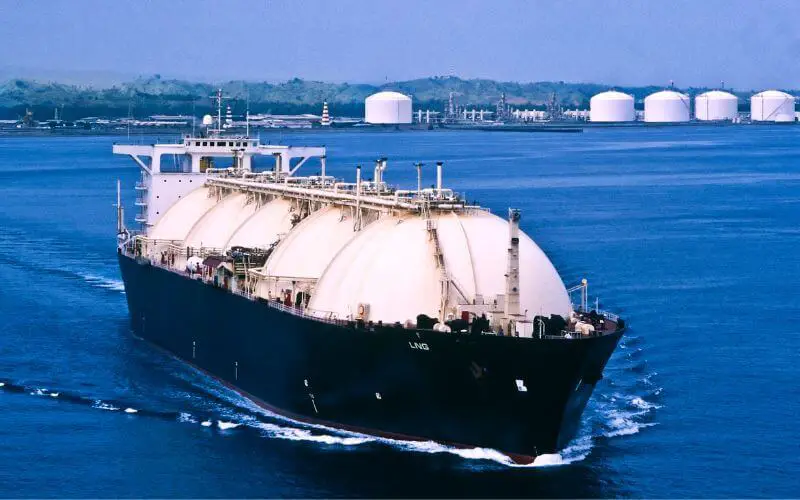 LNG Tanker